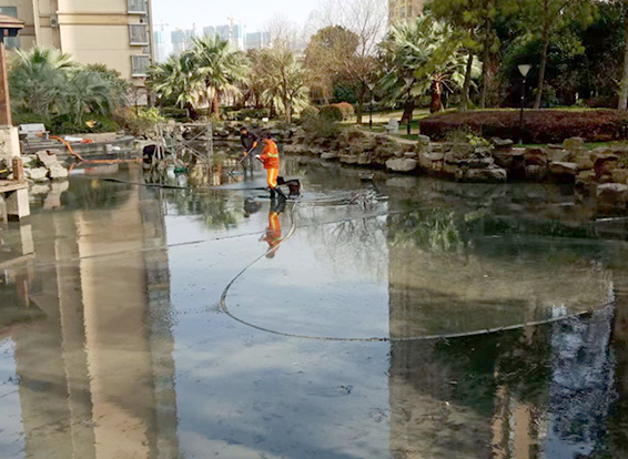 林周景观池淤泥清理