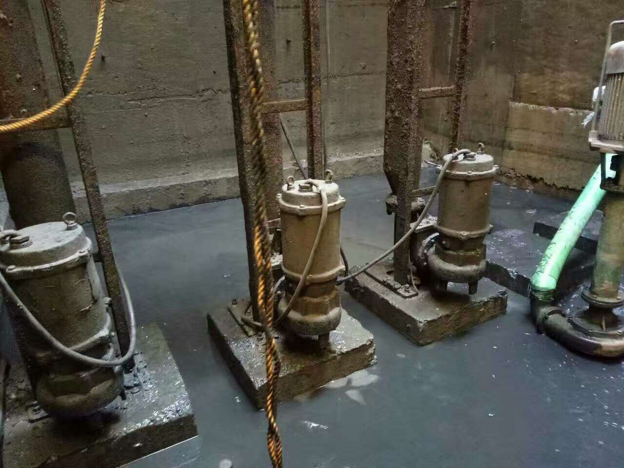 林周污水池清理